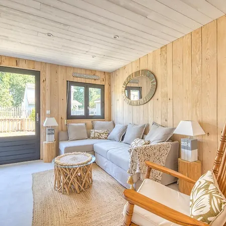 Дом отдыха Maison De Charme Au Bord Du *